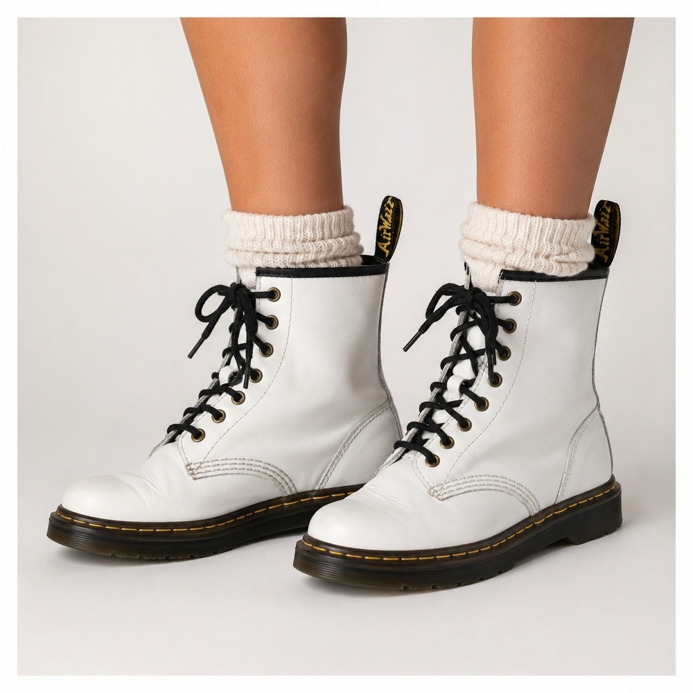 Dr. Martens Pascal Combat Boots Women 8 White Leather Grunge Punk Goth Festival